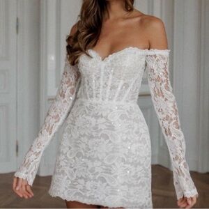 Elegant White Lace Long Sleeve Dress